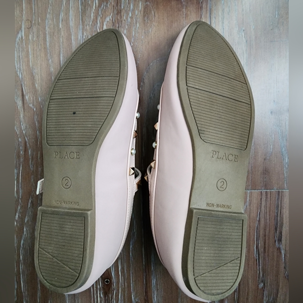 Girls size 2 Children's Place dress shoes. Light pink. Never worn! - Picture 2 of 4